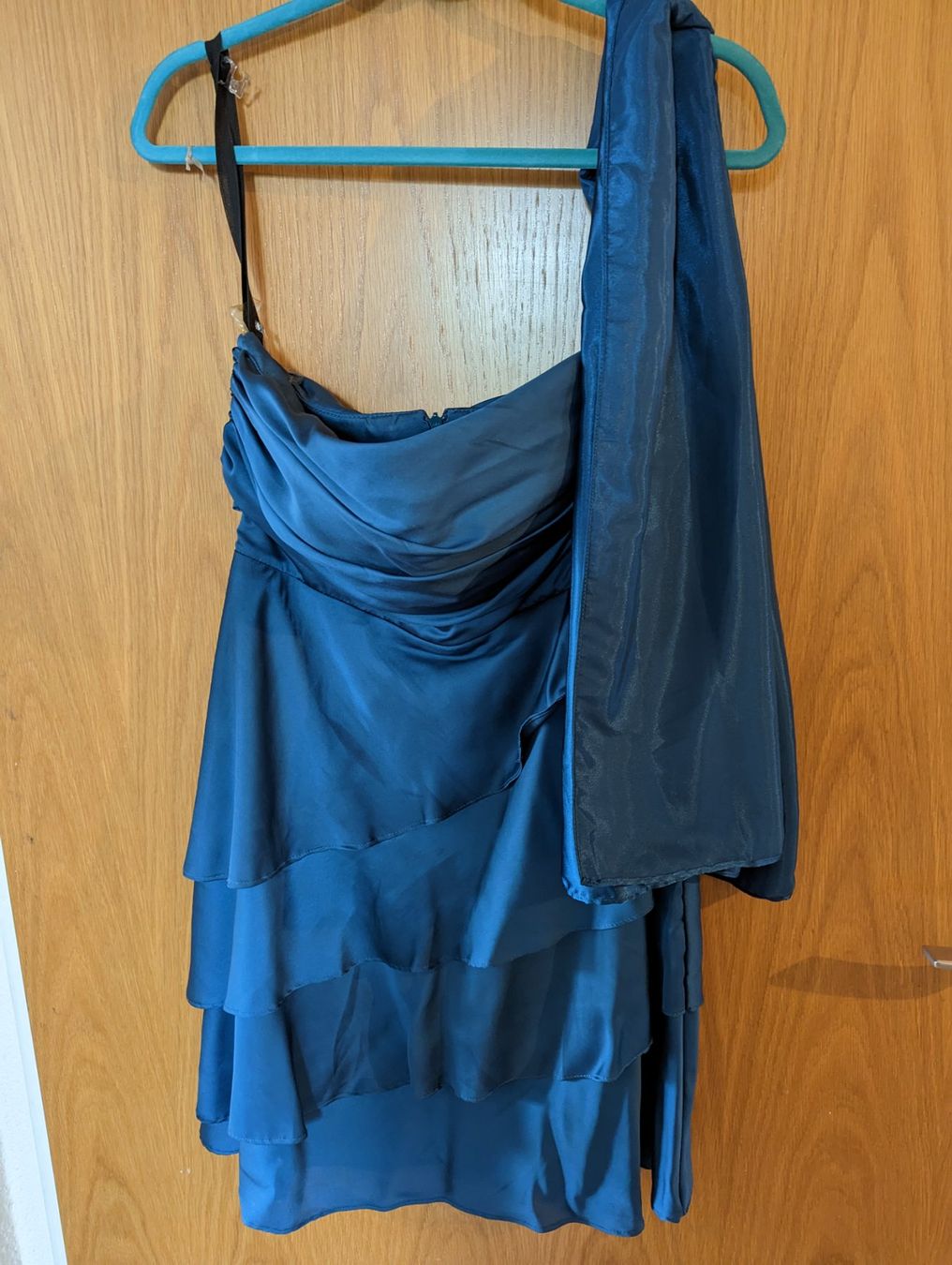 Vestiti: Cocktailkleid gr 38/40 – Usato da Busswil BE venduto da Binchenbeetli 3