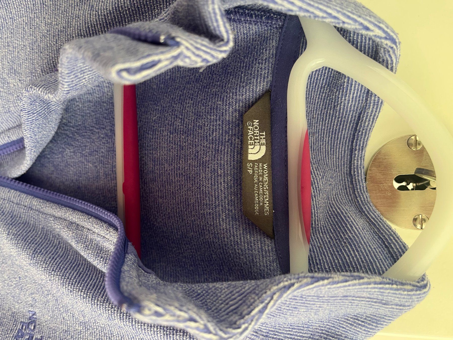 North Face Maglioni & Felpe: The North Face Pulli violett Gr. S – Usato da Zürich venduto da samatu 1
