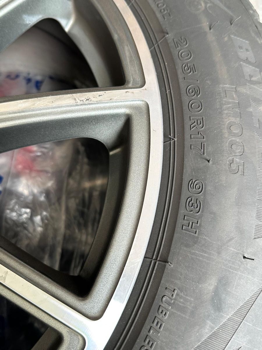 Pneumatici & Ruote complete: 4 pneus neige Bridgeston – Usato da Zürich venduto da durafa 1