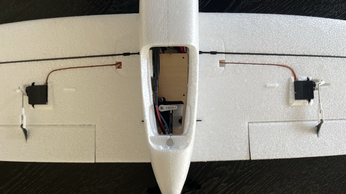 Modellismo RC: Handlicher Motorflieger ZHOD – Usato da Luzern venduto da Swisseagle 2