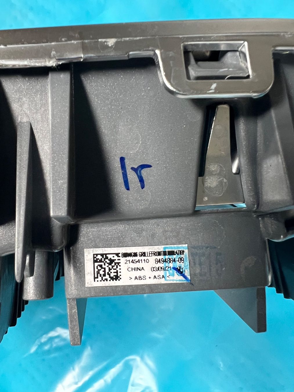 BMW Tutti pezzi di ricambio auto: BMW X6 G06 Grillfront Iconic Glow – Nuovo (secondo la descrizione) da Hombrechtikon venduto da Nova_1 2