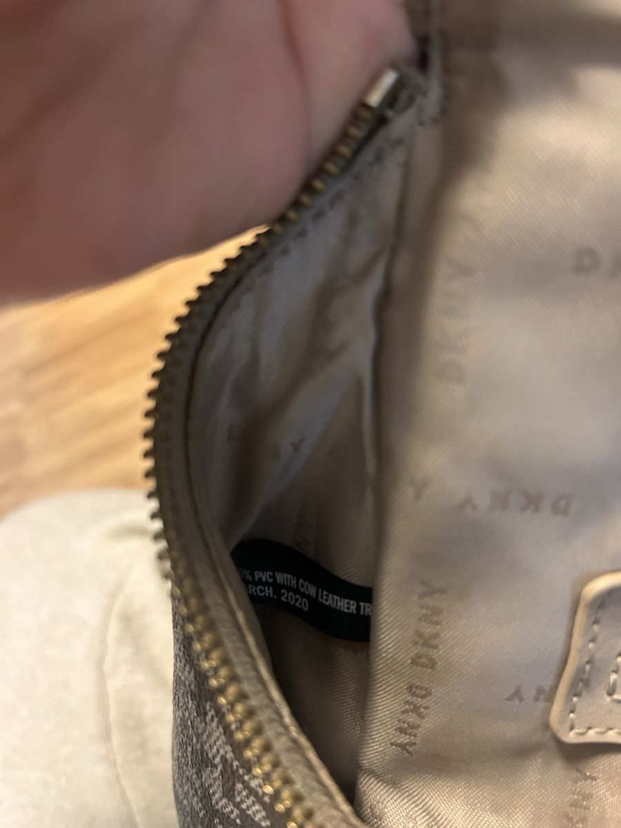 DKNY Zaini: DKNY Rucksack Handtasche, braun, Canvas – Usato da Nebikon venduto da icon.vintage 6
