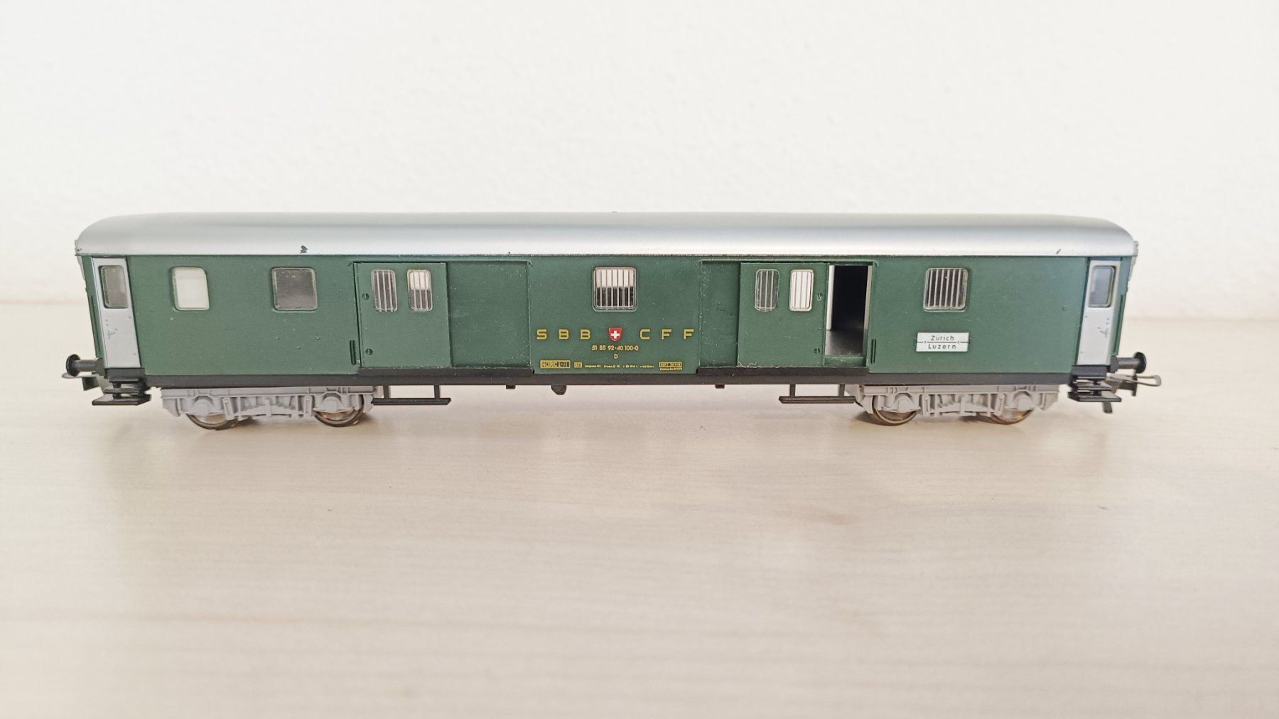 Fleischmann Modellini di ferrovie: FLEISCHMANN HO Gepäckwagen – Usato da Dietlikon venduto da Raffy12
