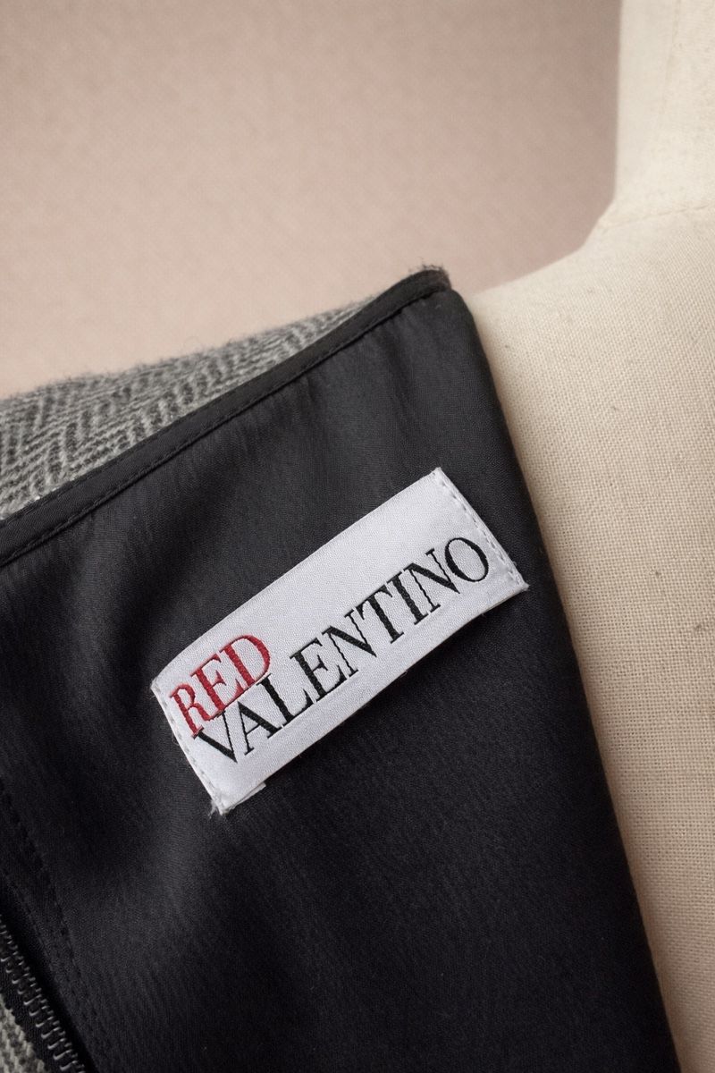 Valentino Vestiti: RedValentino Kleid – Usato da Derendingen venduto da More_19 2