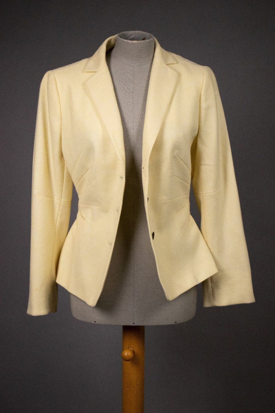 Giacche: AKRIS Jacke aus Kashmere und Wolle Gr.S – Usato da Hombrechtikon venduto da BAZ-Vintage 8