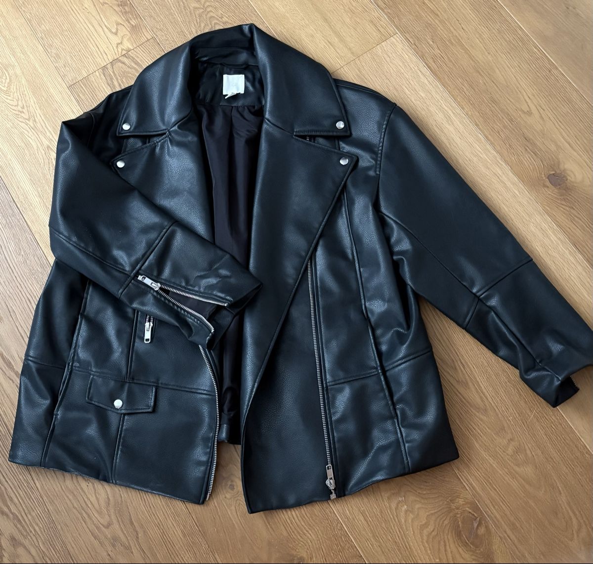 H&M Giacche: Lederimitat Biker Jacke – Nuovo (secondo la descrizione) da Auslikon venduto da Ruth.Adele