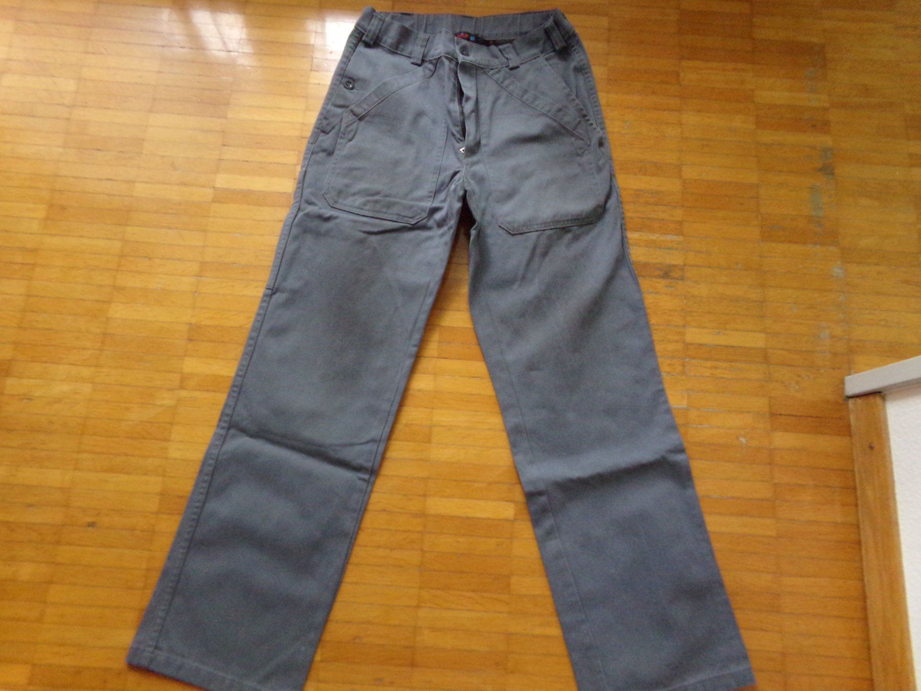 Spilag Pantalons: Herren Arbeitshose  grau  Gr. 40  SPILAG – D'occasion à Winterthur par Jessi_di