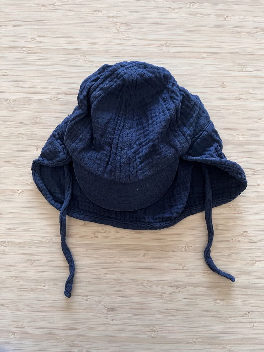 Berretti & Sciarpe: Casquette bébé 6-12 mois UV 50, 49cm – Usato da Cossonay-Ville venduto da Venusa09