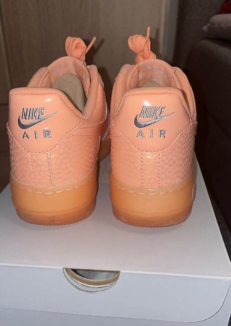 Nike Scarpe da donna: WMNS Nike air force 1 – Usato da Schmitten FR venduto da dia_y5nx 3