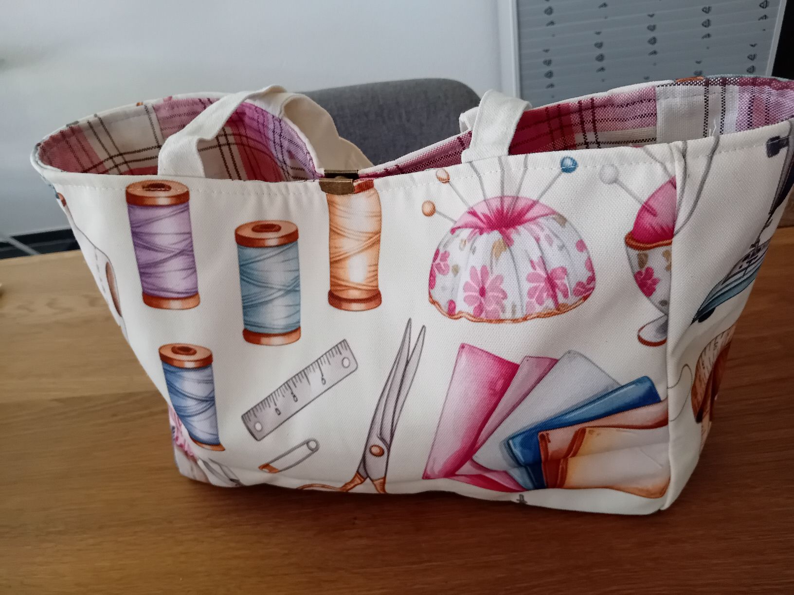 Lana: Starter Strick-Set mit Tasche, Wolle,Nadeln & Zeitschrift – Nuovo (secondo la descrizione) da Burgdorf venduto da carodesign1 1