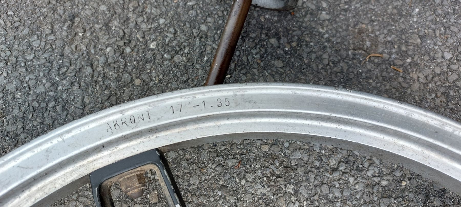 Pneumatici & Ruote complete: Mofa rad 17zoll – Usato da Giswil venduto da Stocki02 7