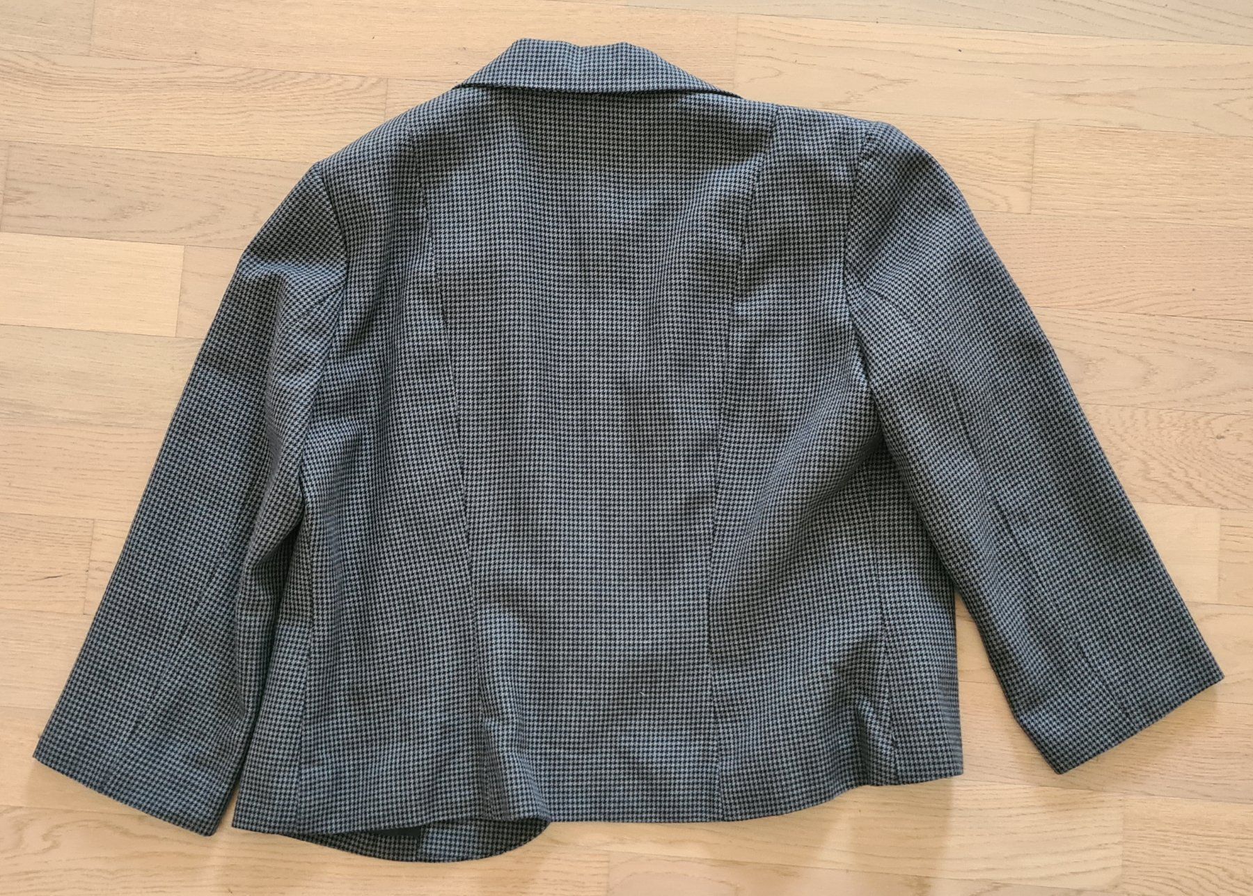 Jacken: Blazer – Gebraucht aus Islikon von EFH651 1