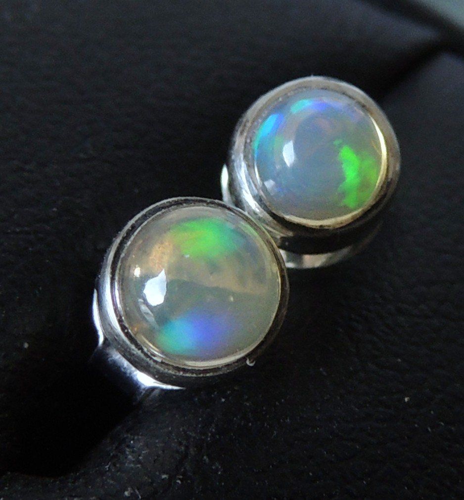 Orecchini pendenti & Orecchini a lobo: Äthiopischer Opal Silber 925 Ohrstecker 6 mm – Nuovo e nell'imballaggio originale da Waldenburg venduto da schaller707
