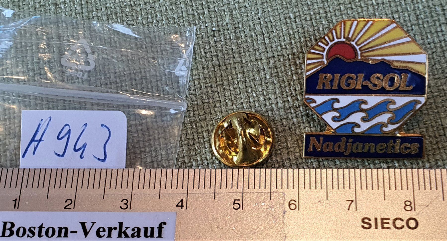 Placchette & Badge: H943 - Pin Rigi - Sol Nadjanetics – Usato da Reinach BL venduto da Boston-Verkauf 1