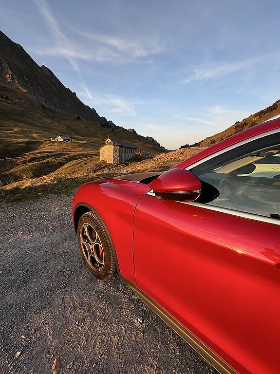 Automobili: Stelvio Alfa Romeo – Usato da Nürensdorf venduto da JueKnoGres 1