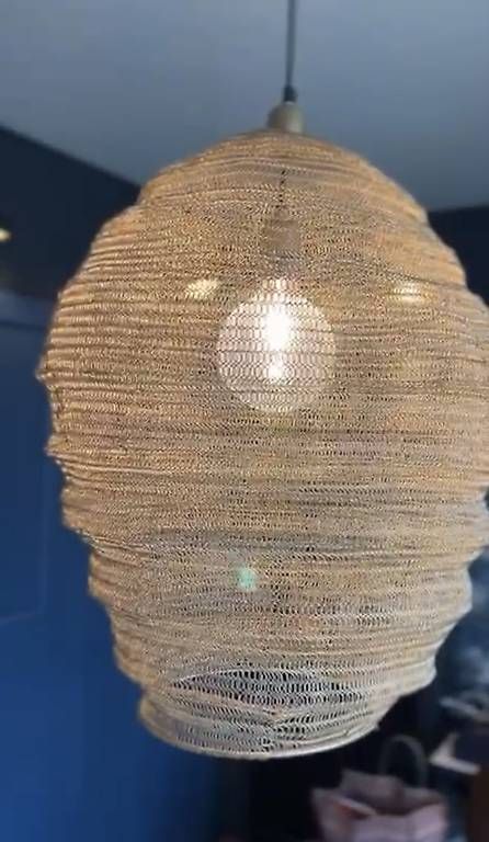 Kronleuchter & Deckenlampen: Design-Hängelampe in Gold  elegante Statement-Leuchte – Gebraucht aus Sempach von sarahlovesummer 1