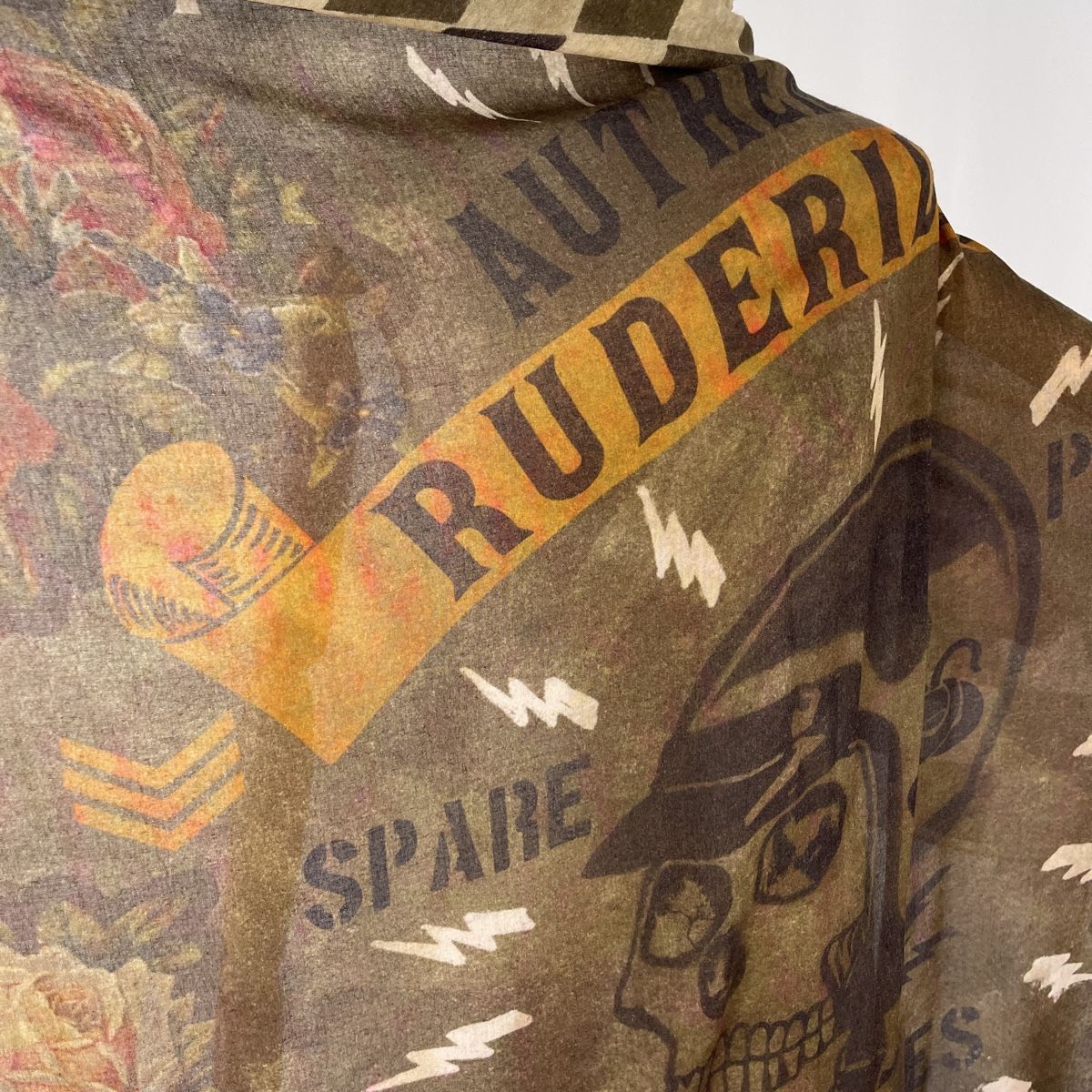 Foulard & Sciarpe: RUDE RIDERS Hand-Crafted Scarf – Nuovo (secondo la descrizione) da Emmen venduto da Nightingale_2022 3