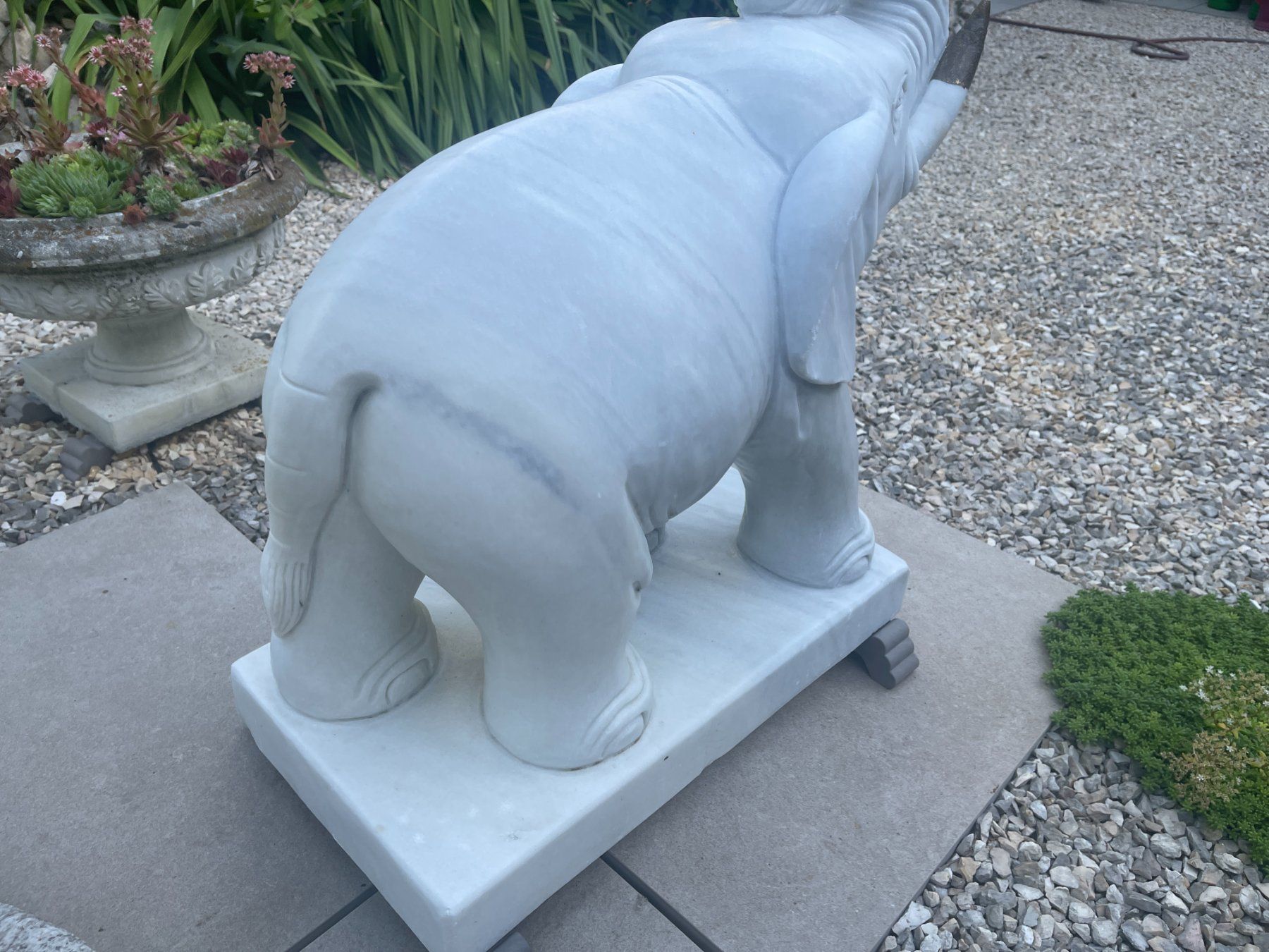 Sculture & Statue: 2x Marmor Elefanten für Garten – Usato da Stadel venduto da Supersaver 4