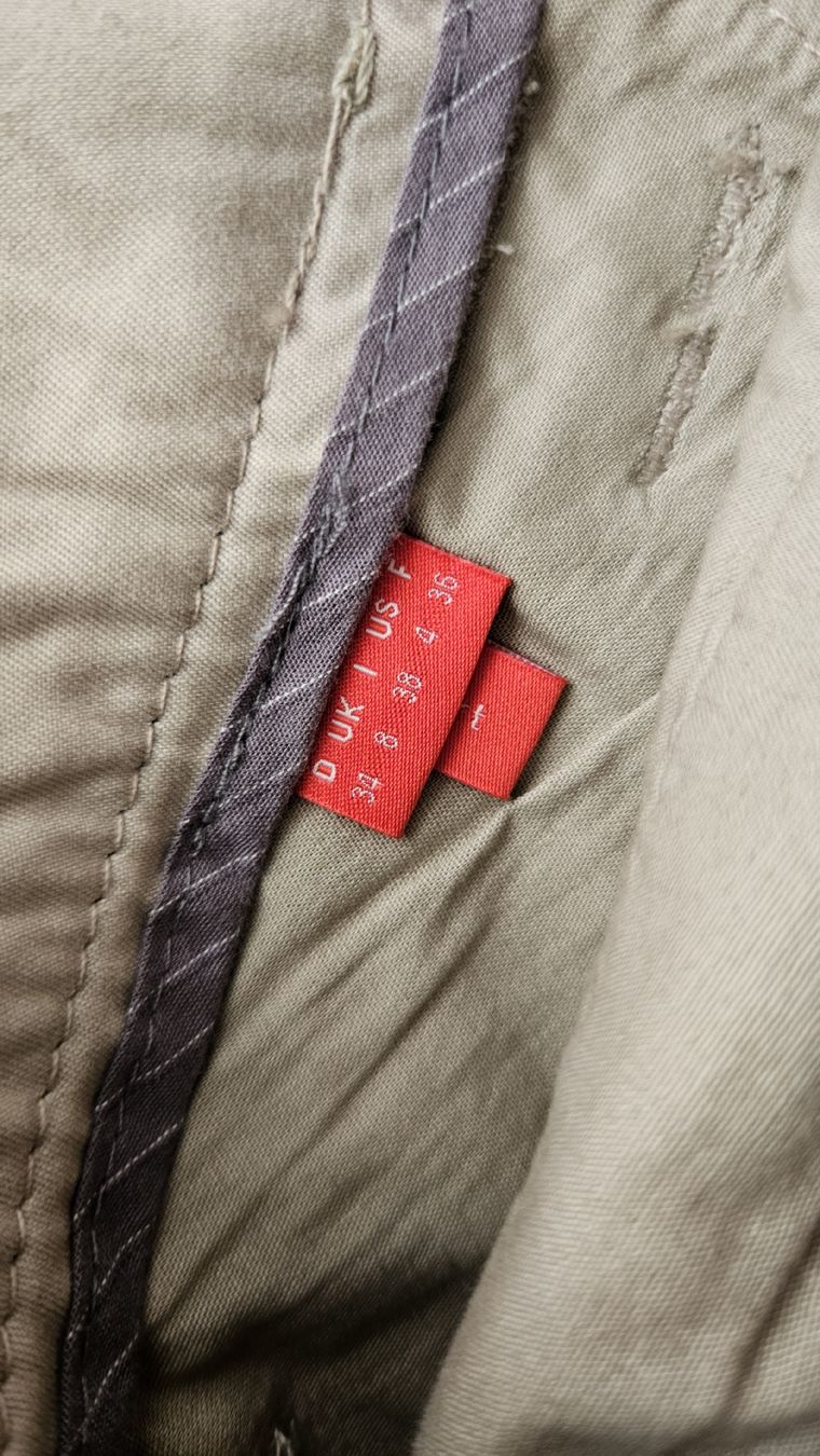 Esprit Pantaloni: Esprit Hose beige mit Gürtel, Grösse 34, neu – Nuovo (secondo la descrizione) da Schmitten / FR venduto da Gumispvc 5