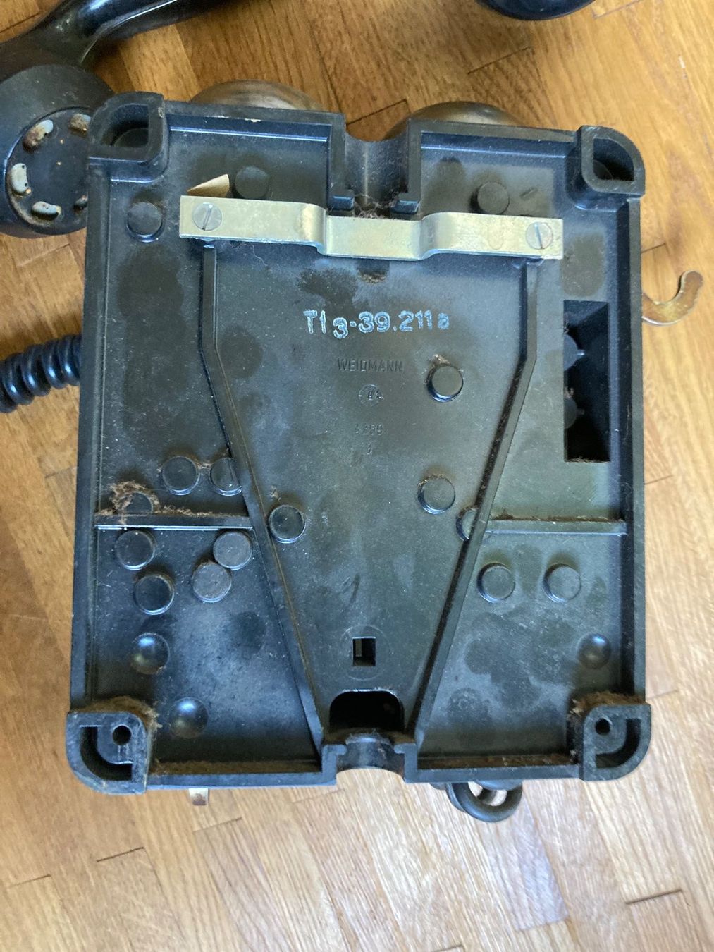 Telefone: Wählscheibentelefon, altes Wandtelefon – Gebraucht aus Erstfeld von Pfiffholder 3