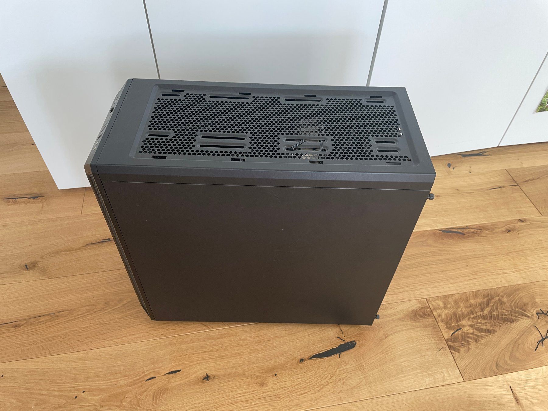 Amd PC: AI-Workstation: AMD Threadripper 1950X/NVIDIA RTX 3090+3060 – Usato da Zürich venduto da Kri_ga 1