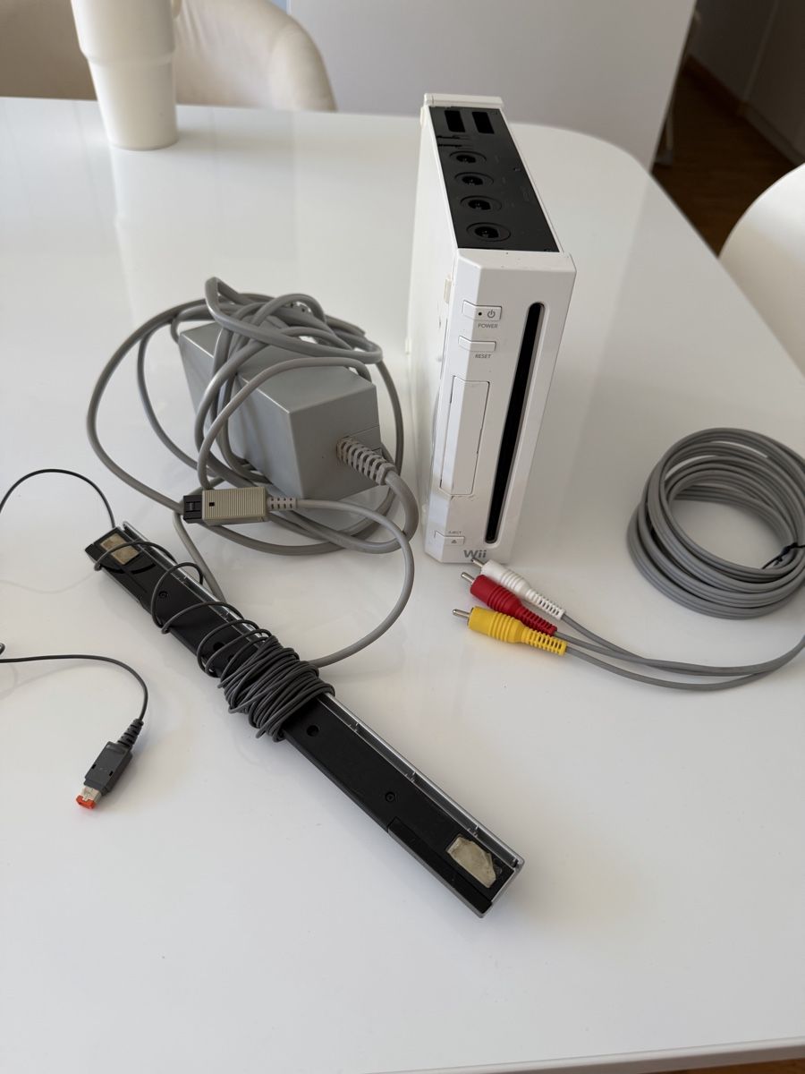 Nintendo Console: Nintendo Wii – Usato da Sierre venduto da AndreaIsma8