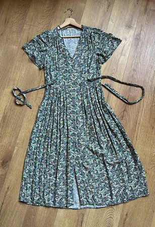 Kleid von Oysho