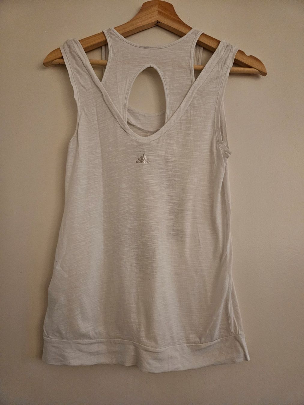 Adidas T-shirts: Adidas- Shirt Gr.36 – D'occasion à Schaffhausen par sabrina915 5