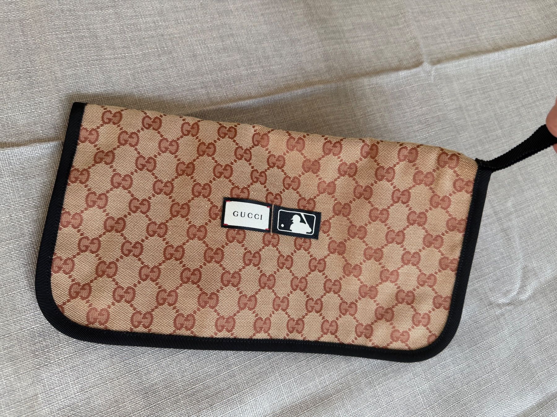 Gucci Borse: Gucci x NY Yankees Pouch, Bag, Clutch, Mappe – Nuovo e nell'imballaggio originale da Zollikofen venduto da Danijela1983 4