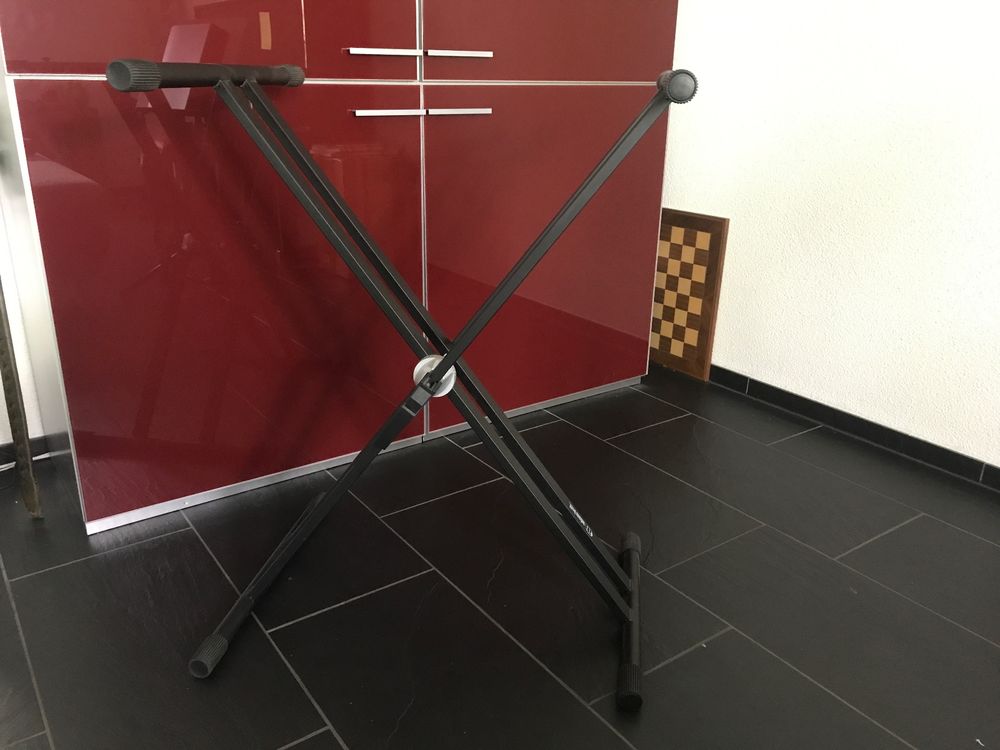 Soporte Para Teclado Estable - Doble X, Altura Ajustable 60-100 Cm, Soporta Hasta 40 Kg, Color Negro