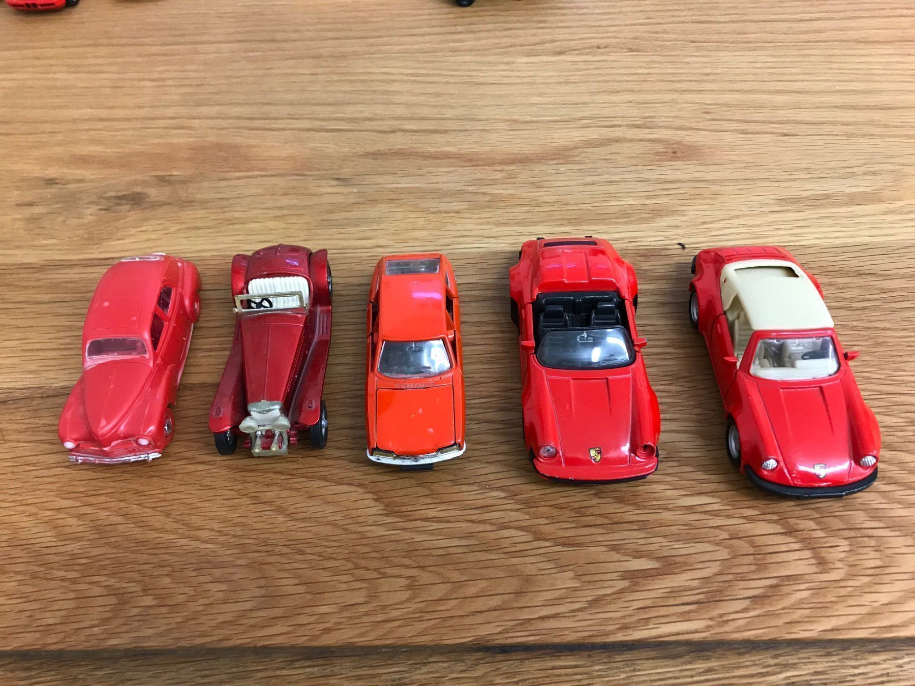 Maisto Modellini d'auto: 5 VERSCHIEDENE AUTOMODELLE 1/43 – Usato da Hugelshofen venduto da lakeinvestor
