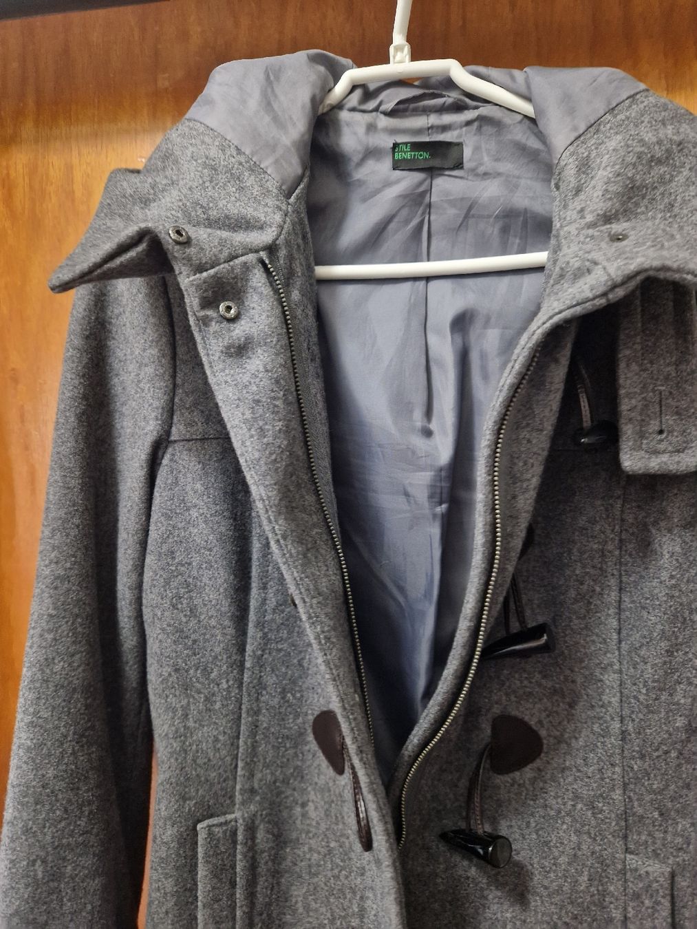 Benetton Jacken: Benetton DamenJacke grau Grösse 42 – Gebraucht aus Münchenbuchsee von Ludo_Braenz 3