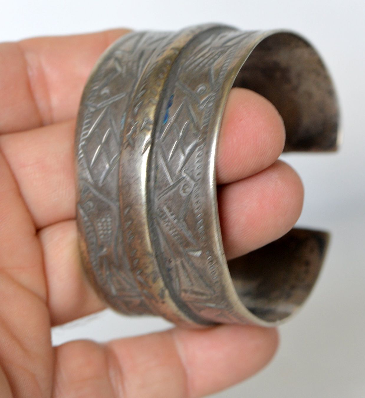 Armbänder & -reifen: Ancien bracelet en métal – Gebraucht aus Neuchâtel von Neuchatel 9