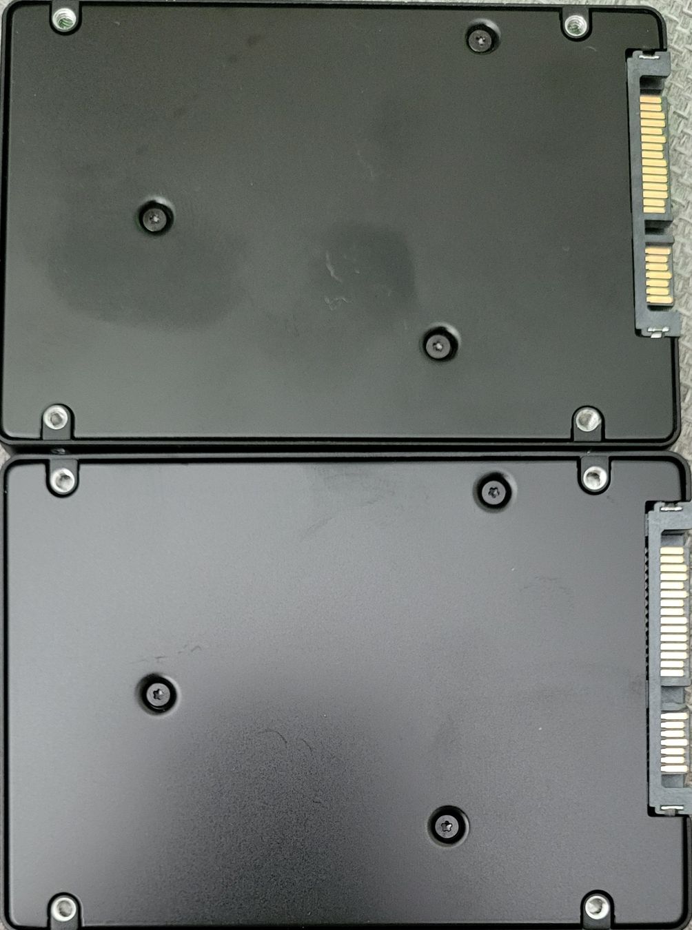 Samsung Dischi rigidi: 2×Samsung PM863a 2.5" 480GB SSD SATA6.0Gbps – Usato da Zürich venduto da Gulbi1919 1