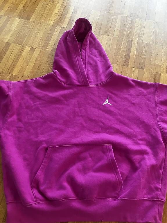 Pulls & Sweat-shirts: Jordan Pulli / Grösse 155-159 – D'occasion à zürich par insomnia1975
