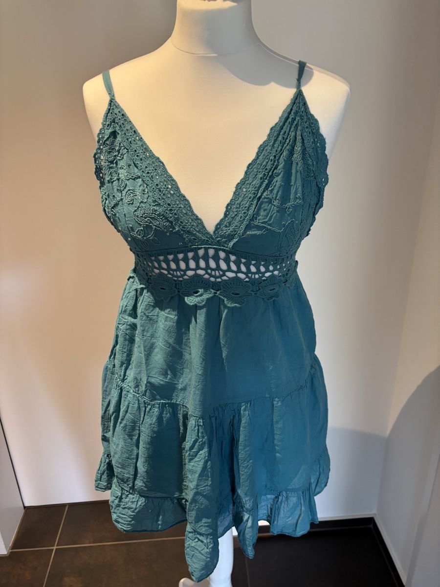Robes: Kleid Petrol Grösse 36 Baumwolle mit Spitze – D'occasion à Salenstein par Silly...0