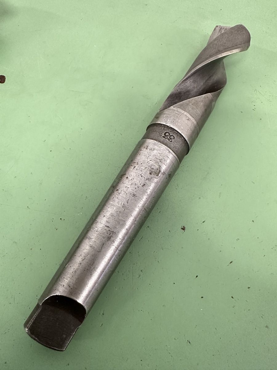 Tutti gli attrezzi: Bohrer, drill bit, Ø 32.85 mm. MK4 – Usato da Aarberg venduto da SNMachines 3