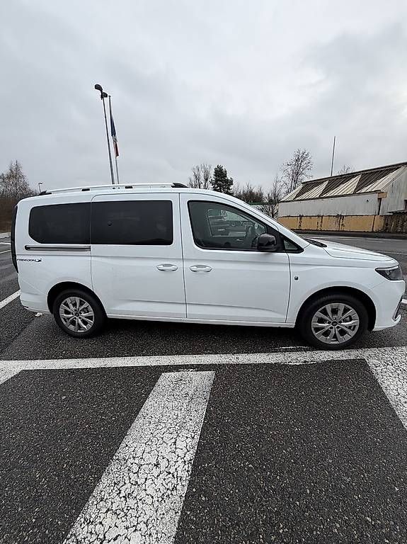 Ford Automobili: FORD TOURNEO CONNECT TITANIUM PMR – Nuovo (secondo la descrizione) da Genève venduto da abd_tww7 1