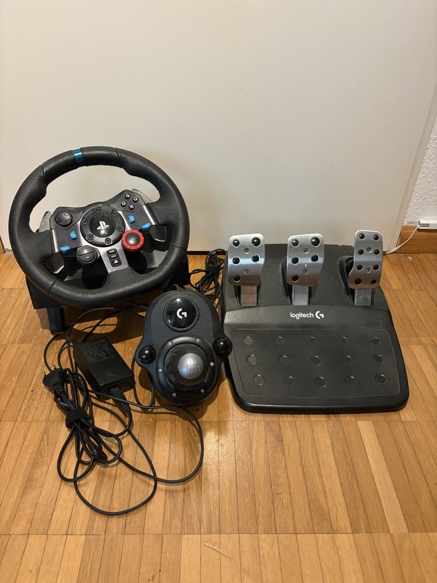 Logitech Manettes: Logitech G29 Set mit Schaltung ab 1.- !!! – D'occasion à Allschwil par leo_lft5