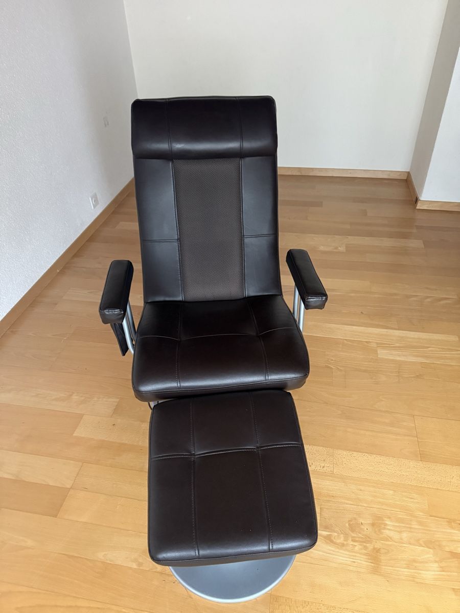 Dispositivi per massaggi: Brown Leather Recliner with Ottoman good condition – Difettoso da Lungern venduto da dia_r6l8 1