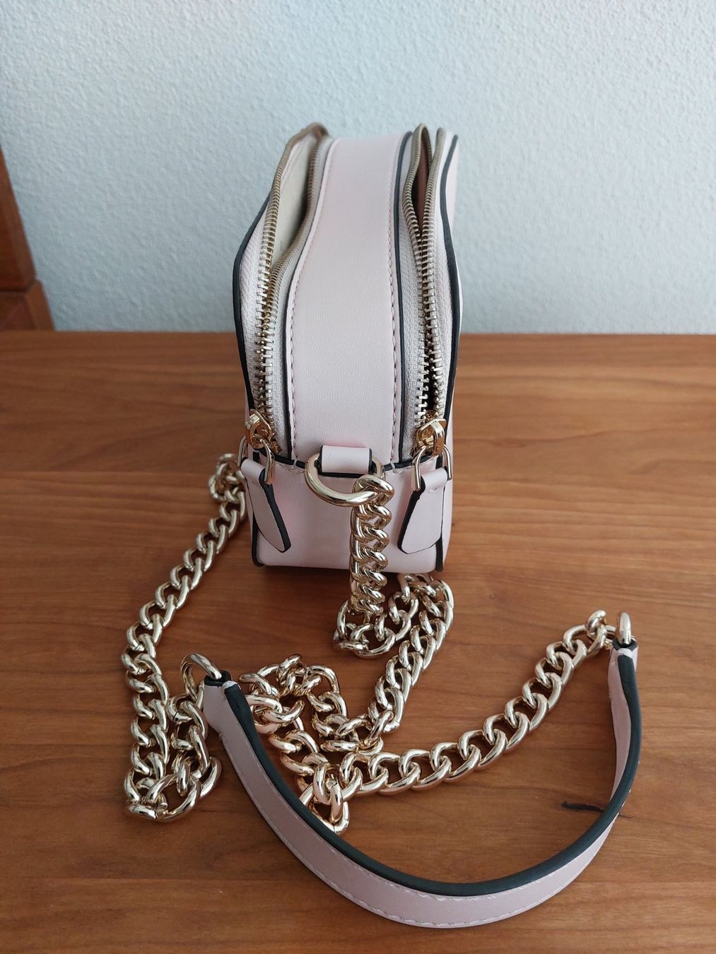 Guess Borse da donna: GUESS Umhängetasche PU-Leder – Nuovo (secondo la descrizione) da Muri AG venduto da ReBoutique 2