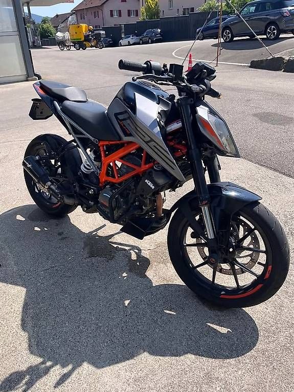 KTM Strasse: KTM duke 125 2021 à vendre – Gebraucht aus Mont-Soleil von ada_9bwj