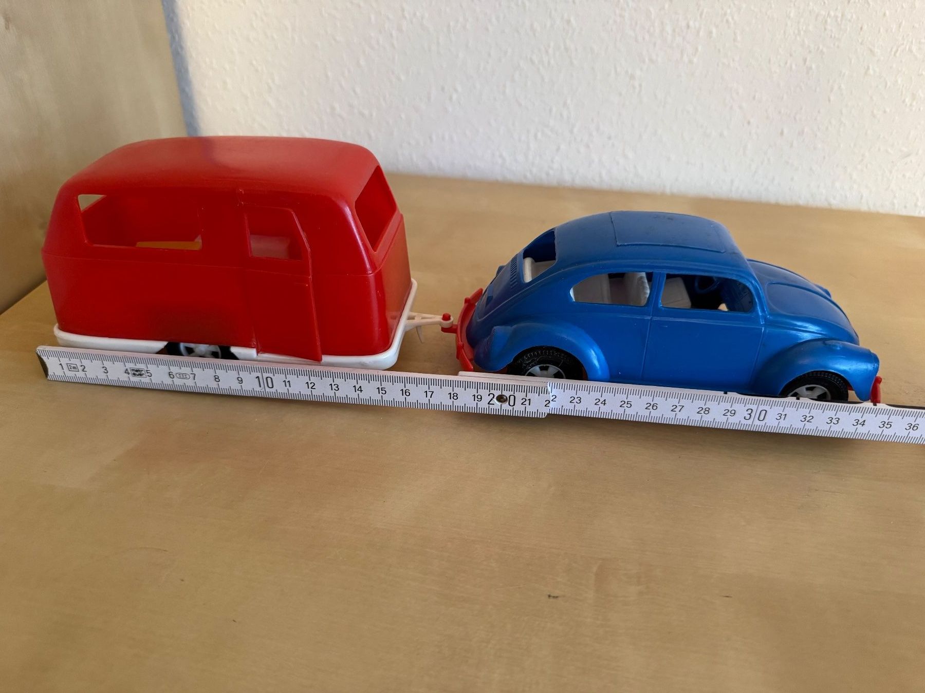 Giocattoli: VW-Käfer mit Wohnwagen – Usato da Luzern venduto da lbreu 9