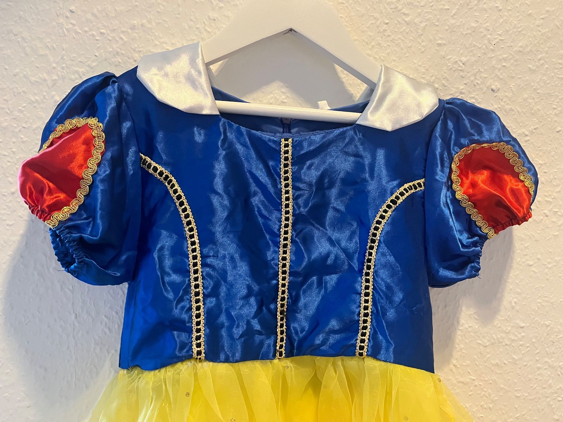 Completi: Snow White costume 120cm – Usato da Genève venduto da dmt_y25y 2