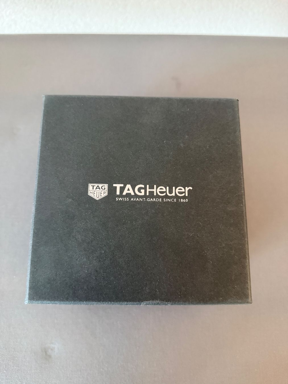 Tag Heuer Uhrenboxen: TAG Heuer Uhrenbox Red Bull – Gebraucht aus Grenchen von jarek42 1