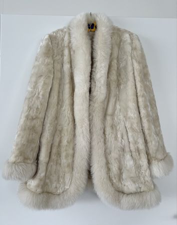 Vintage Couture Hélène Kunstfelljacke Creme Gr. 38 – elegant