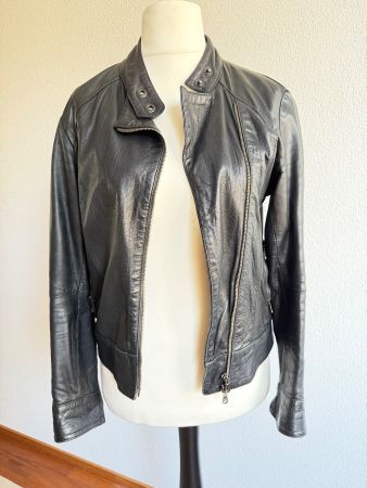 Damen Lederjacke schwarz mit Reissverschluss gebraucht