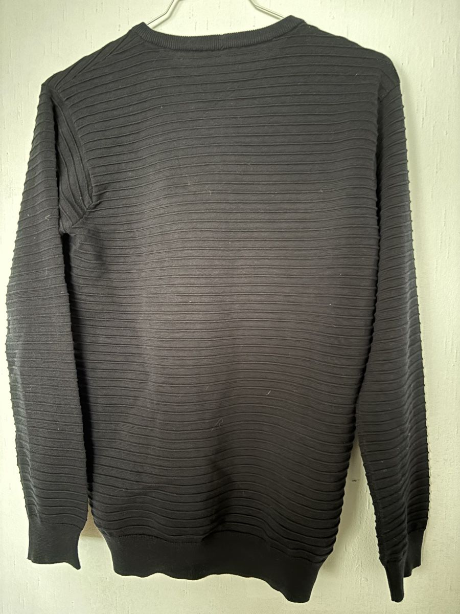 Armani Pulls et sweat-shirts: Armani – Neuf (Voir description) à Pully par Kalissa 1