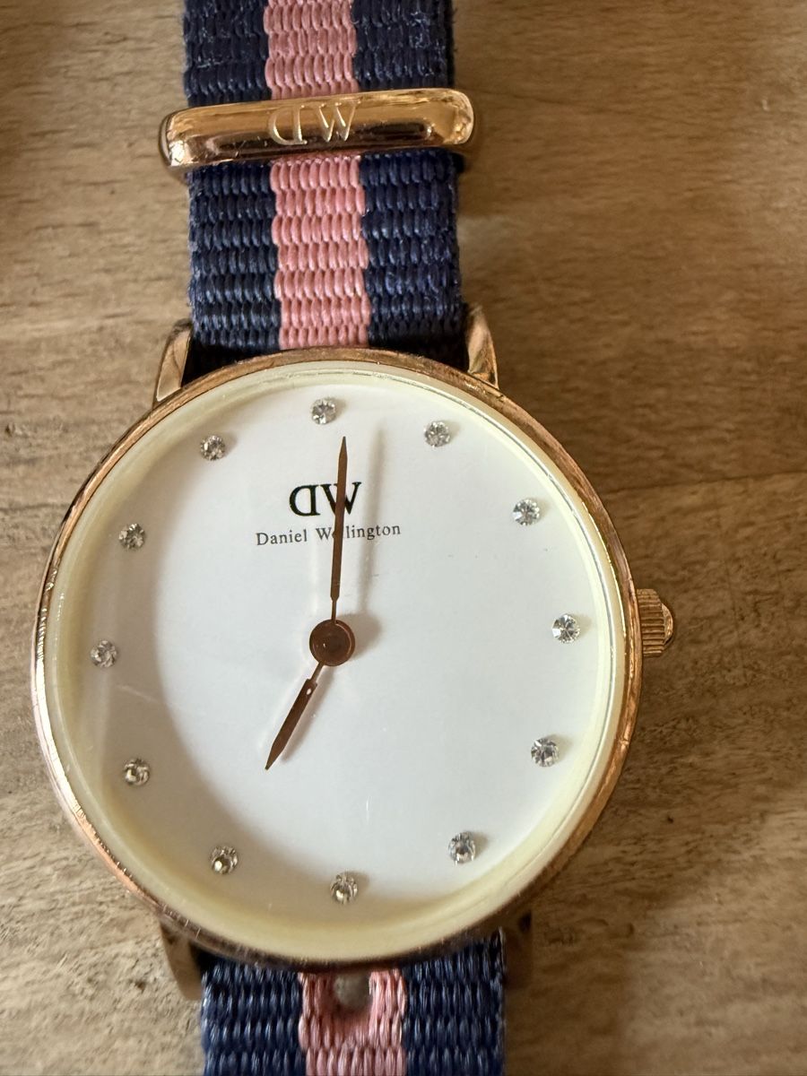 Daniel Wellington Uhren: Daniel wellington uhr – Gebraucht aus visp von Kmemo1 1