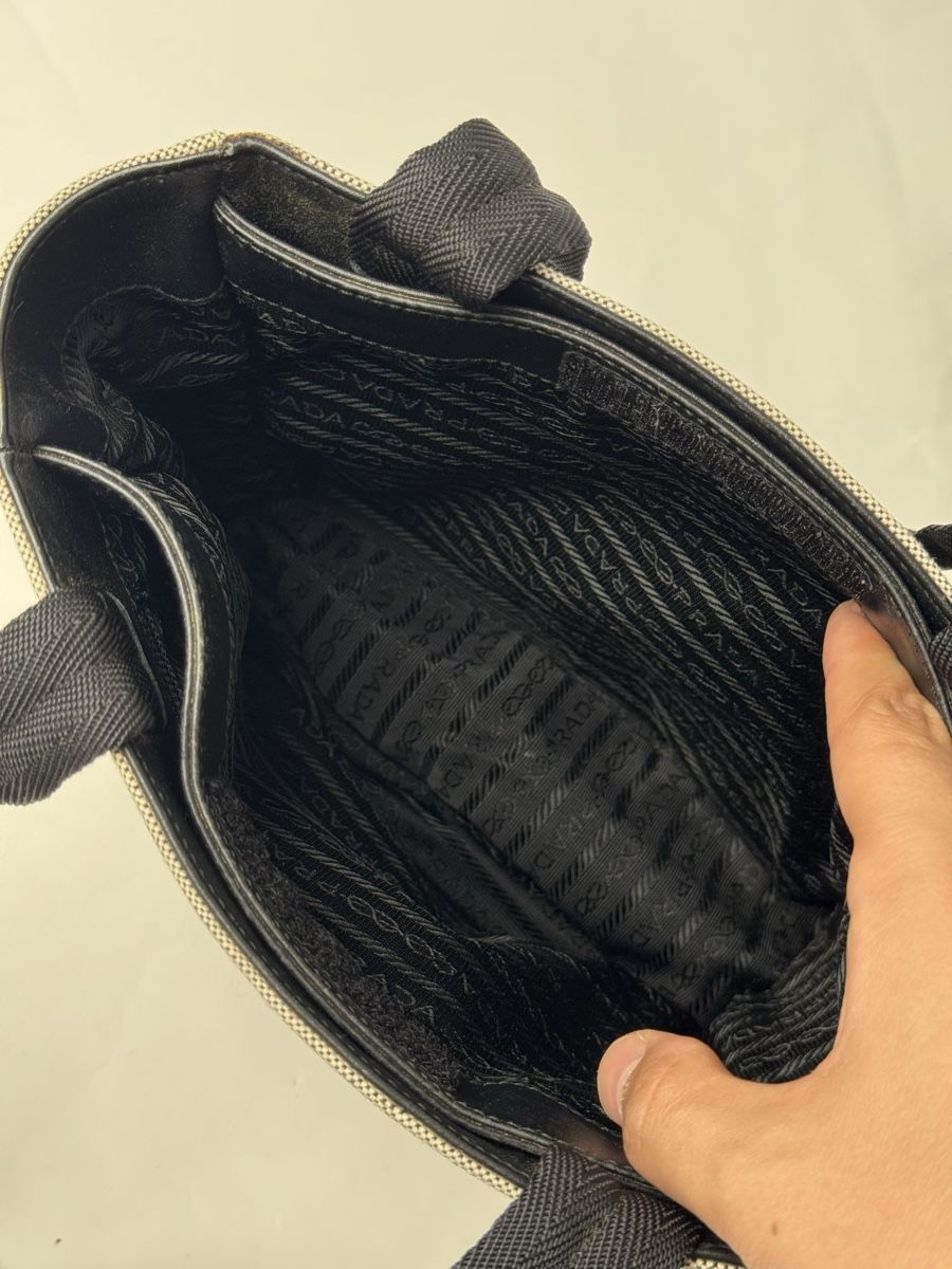 Prada Taschen für Damen: Prada cloth mini shoper – Gebraucht aus Baden von T_threads_Archive 6